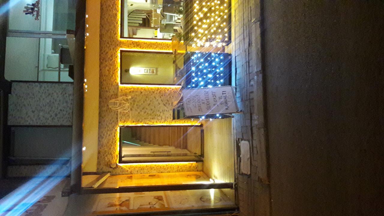 Simal Butik Hotel Smirne Esterno foto