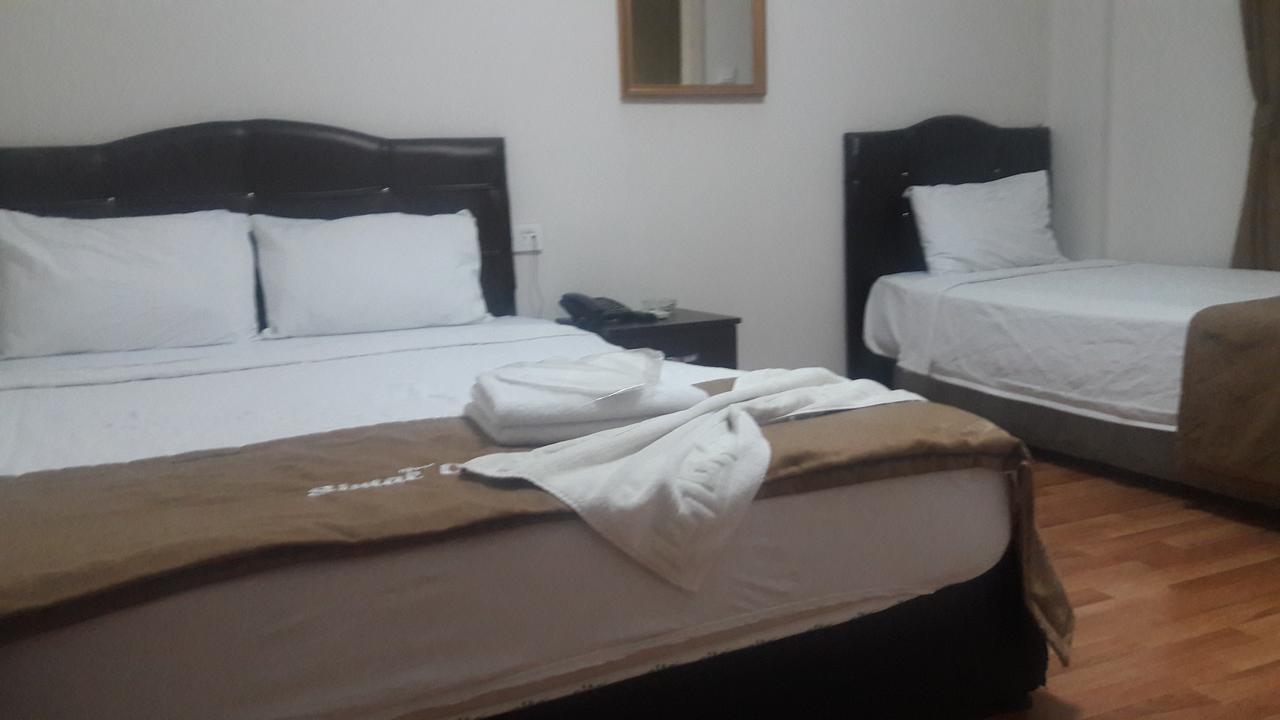 Simal Butik Hotel Smirne Esterno foto