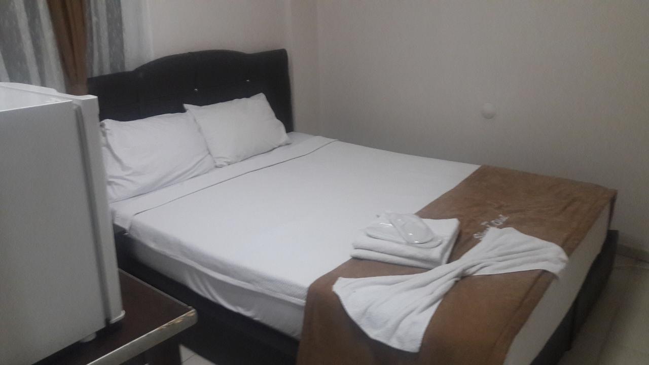Simal Butik Hotel Smirne Esterno foto